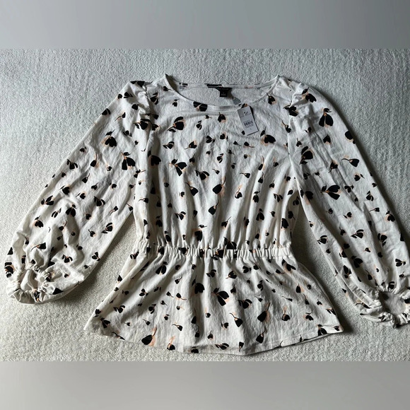 NEW Ann Taylor white blouse with black & tan floral/leaf design, size small - Picture 1 of 8